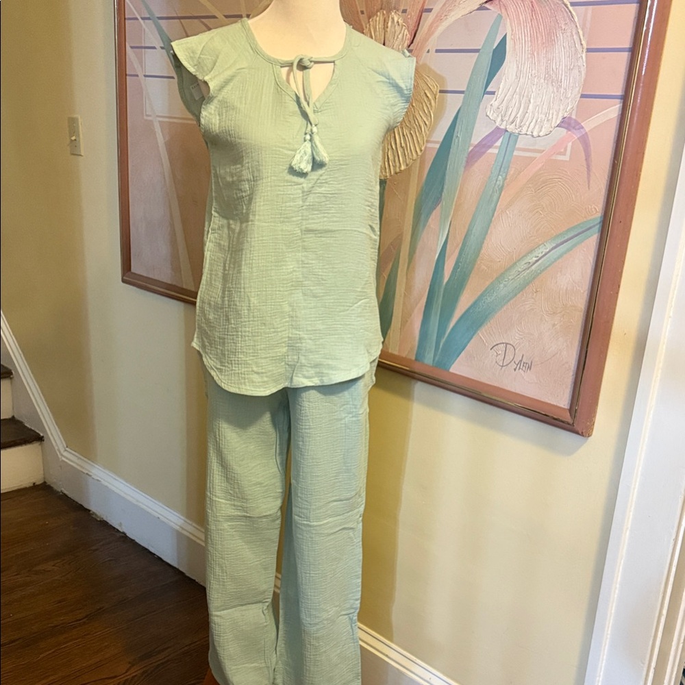 Mint Green Women's Top & Pants Set